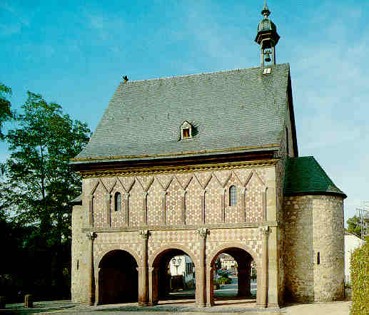 Lorsch : la porte triomphale de l’entrée de l’abbaye