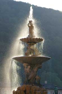 Antonio Dario : fontaine baroque de la place du Dôme de Salzbourg