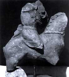 Argentorate : fragment d’un cavalier à l’anguipède trouvé place Kléber. Musée Archéologique de Strasbourg