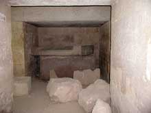 Le « Mastaba 17 » : la chambre sépulcrale. (Site Egypte antique)