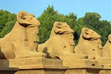 KarnakÂ : le grand temple dâAmon. LâallÃ©e des sphinx. (Site Egypte antique)