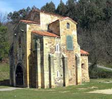San Miguel de Lillo sur le mont Naranco : l’église. Vers 848