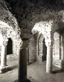 Abbaye saint Pierre de Flavigny : la crypte
