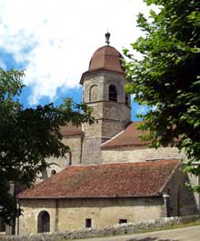 Gigny (Jura) : ancienne église abbatiale saint Taurin