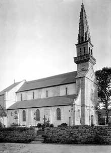 Loctudy (Finistère) : église saint Tudy. Vue générale