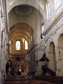 Jacques Hardouin-Mansart de Sagonne (1709-1776) : la cathédrale saint louis de Versailles. 1766. L’intérieur