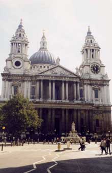 Christopher Wren : la cathédrale saint Paul de Londres. 1675-1710