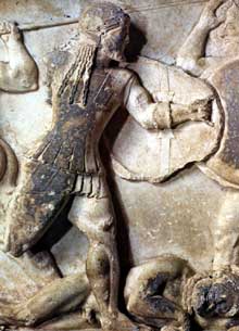 Delphes : le trésor de Siphnos. Vers 525 avant JC. Frise Nord : bataille entre les Dieux et les Géants (Détail). (Art grec)