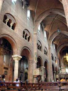 Modène : cathédrale San Giminiano, 1099ss. La nef
