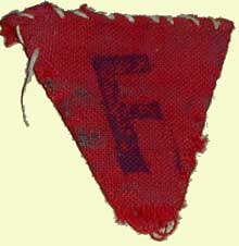 Dachau : l’insigne d’un « Rouge français »