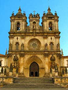 Alcobaça : façade de l’abbatiale